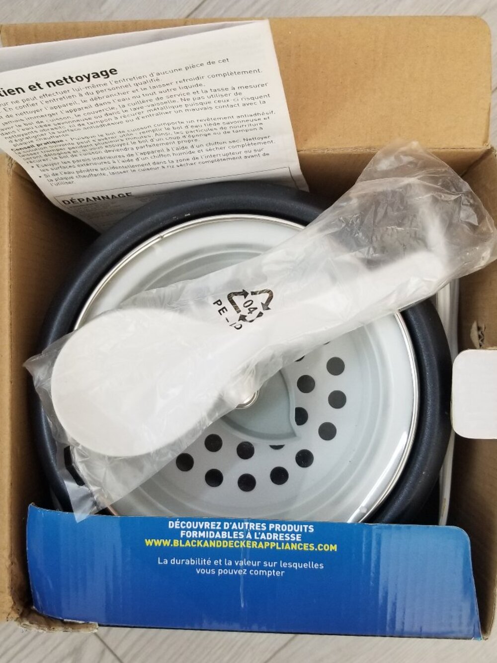 Black & Decker Rice Cooker - 6-Cup - Picture 2 of 4